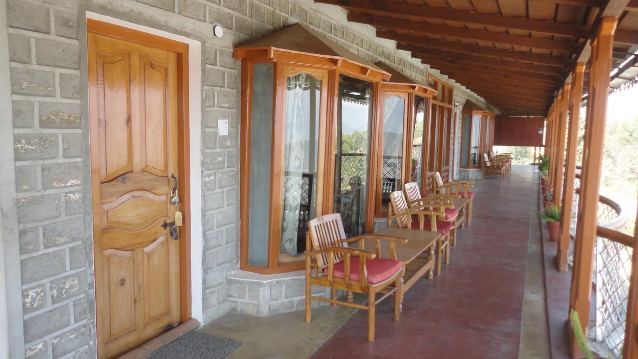 Kausani Best Inn Exterior photo
